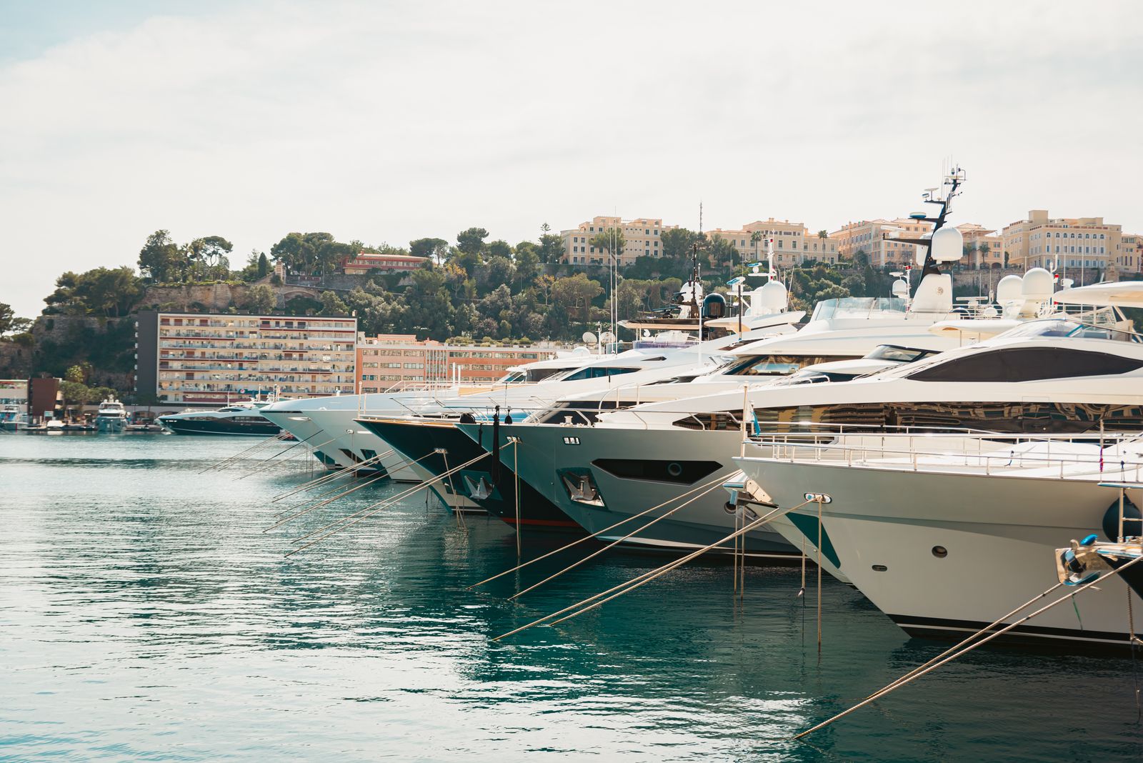 Yachten im Hafen, Gutachten für Boote und Yachten